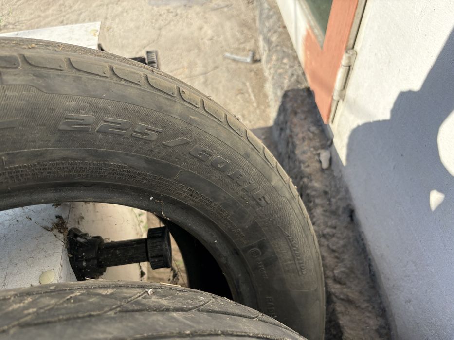 Шины буу Comforser 225/60R16 (2шт)