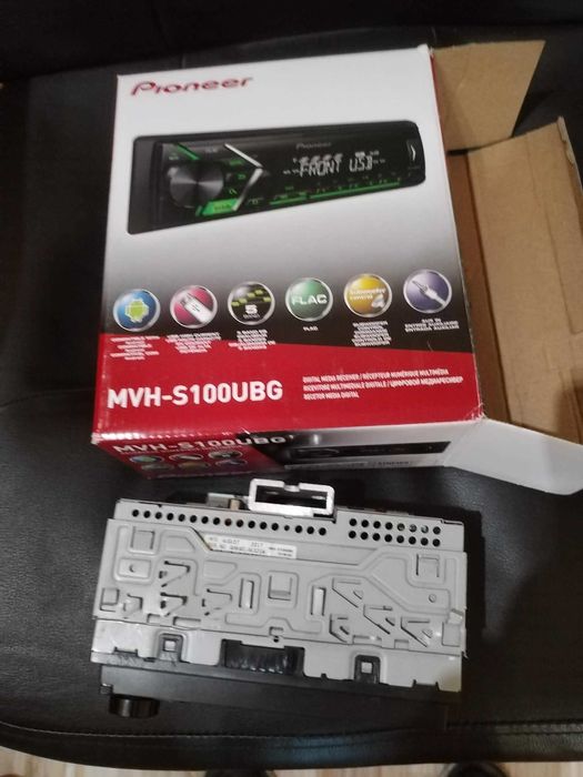 Pioneer MVH-S100UBG, 4x50 W, USB, AUX, RCA, Android