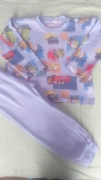 Детски памучни  пижамки и чорапи за момченце и момиченце  18лв.