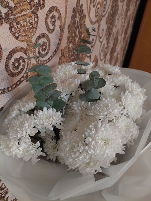 Продам свежие цветы.