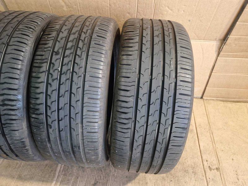 4 Continental R18 225/40 XL
летни гуми DOT0821