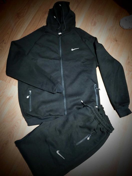 Ватирани екипи Nike