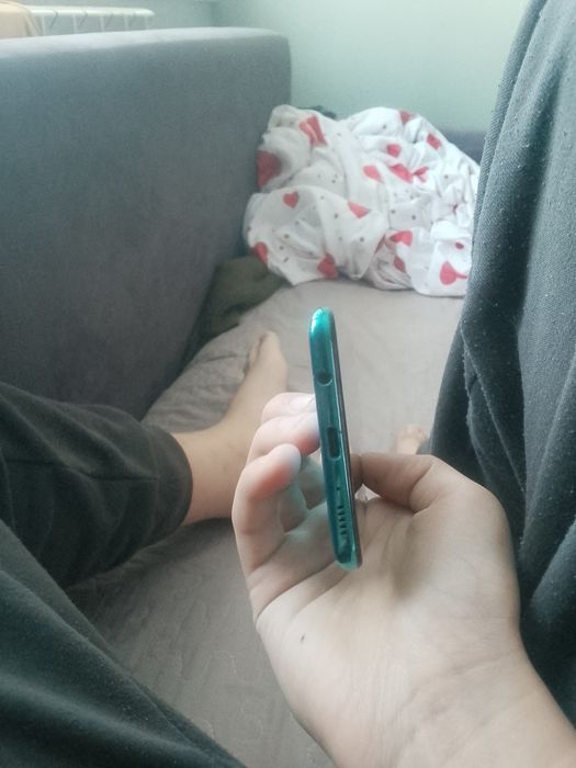 Продам Самсунг а30с в идиальном сотсоянием