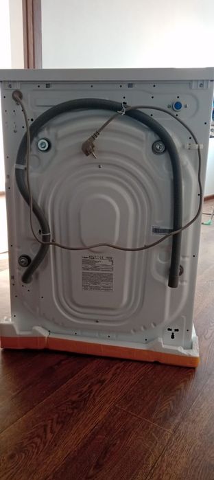 Стиральная машина Hansa