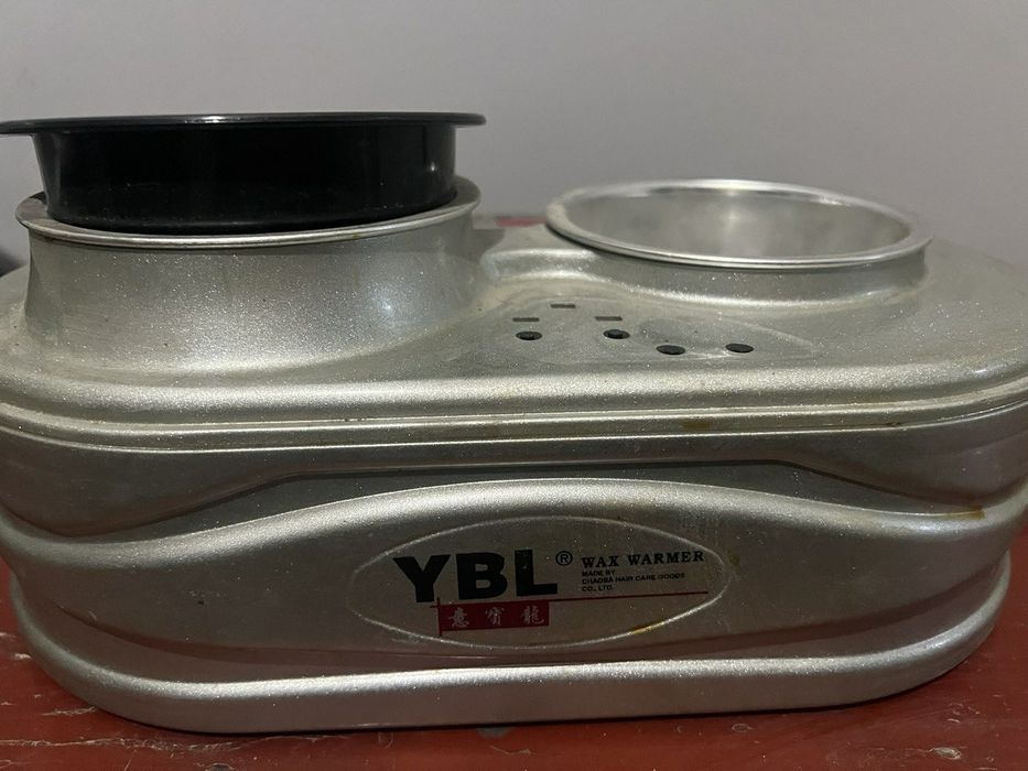 Парекмахерсие принадлежности и косметология  смотрите все фото