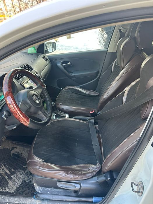 Продам поло 2014 хорошом состоияния