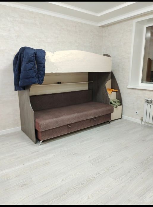 Продается спальный гарнитур для детской