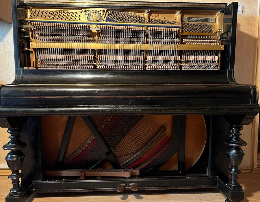 Pianină de concert Julius Bluthner