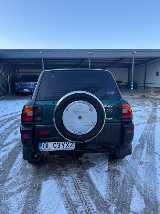 Toyota RAV4 1995 benzină, 3.700 € — imagine 4