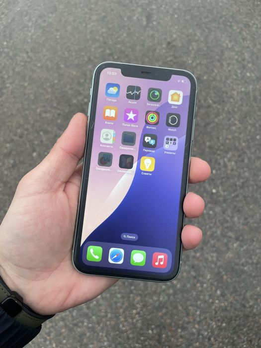 Продам телеофн айфон 11