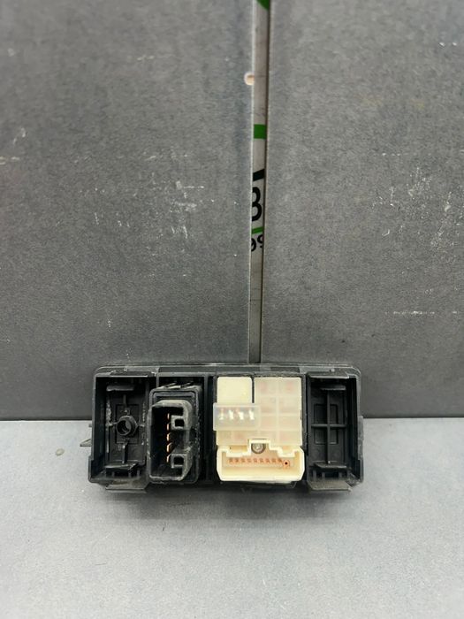 Buton reglaj oglinzi Toyota Avensis 2007