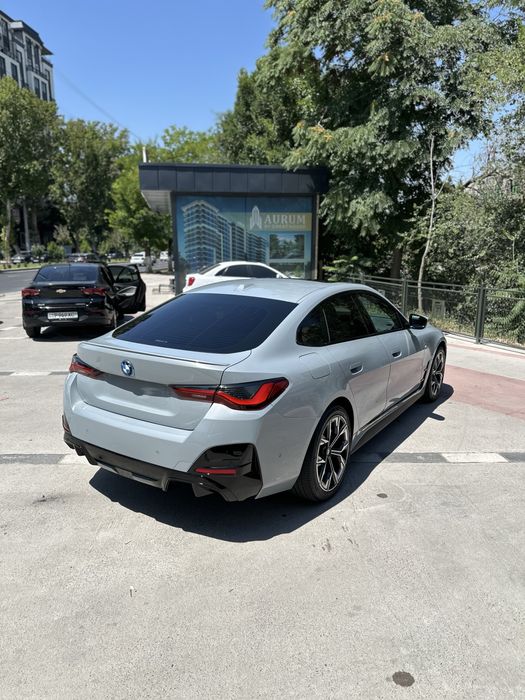 Bmw i4 2023 yil 40L