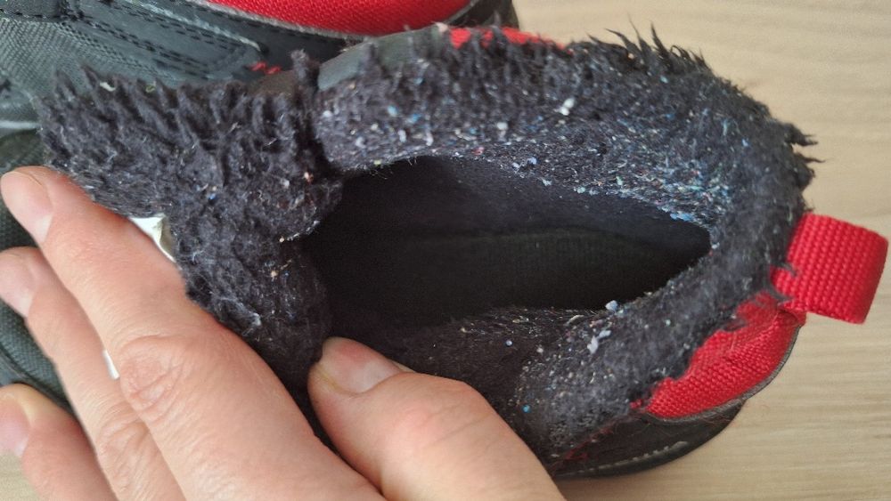 Ghetute de primavara Dechatlon