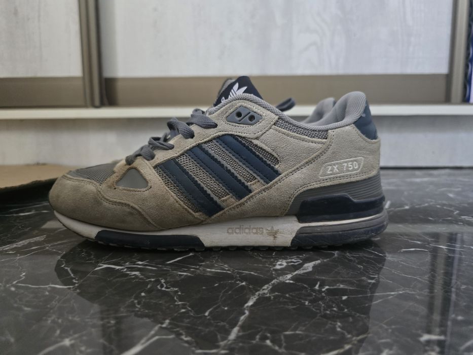 Красовка adidas zx750