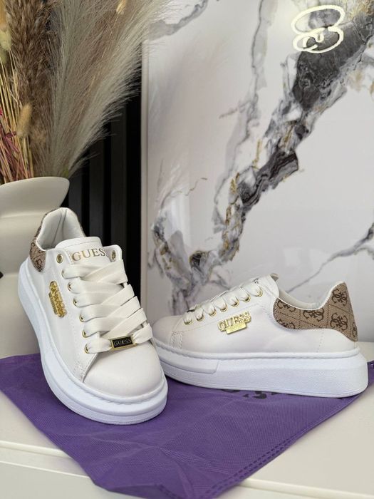 Adidași damă Guess