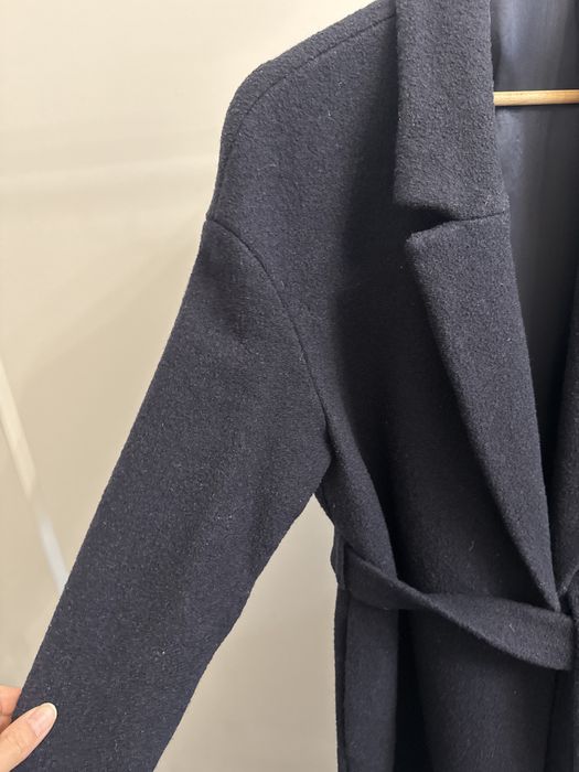 Palton bleumarin din lână (90% nou)