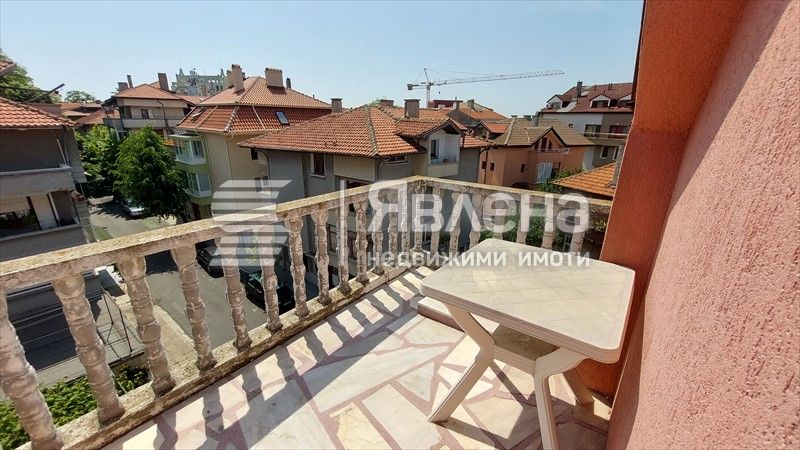Продава се Тристаен апартамент в Поморие - 70 кв.м за 925 €/кв.м - Снимка #8