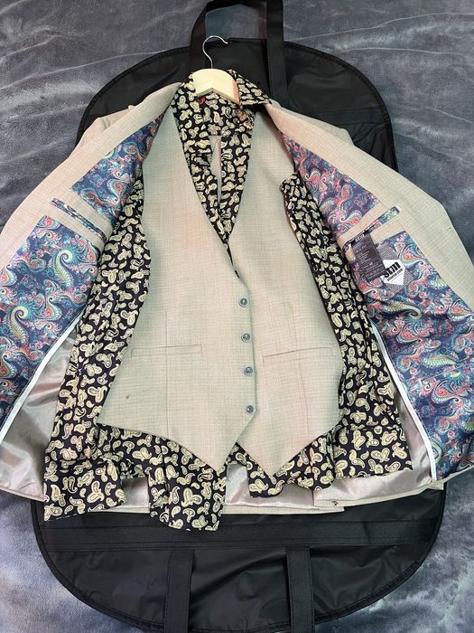 Спортно елегантен костюм