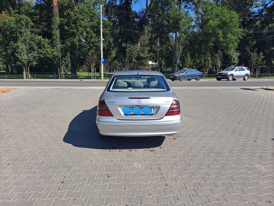 Mercedes e220d w211