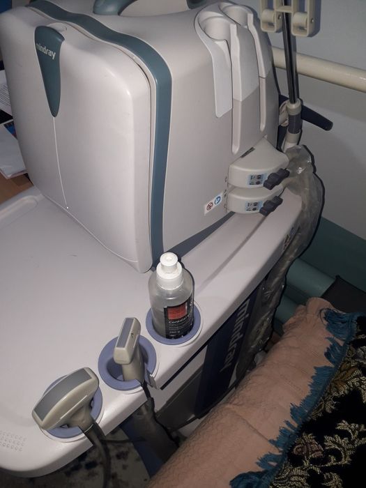 УЗИ аппарати сотилади