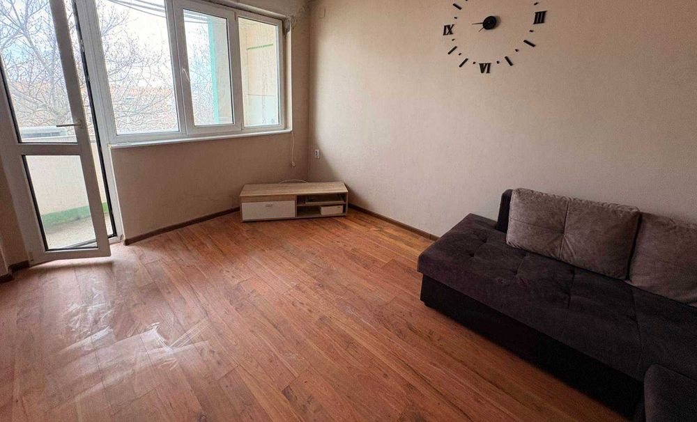 Тристаен апартамент