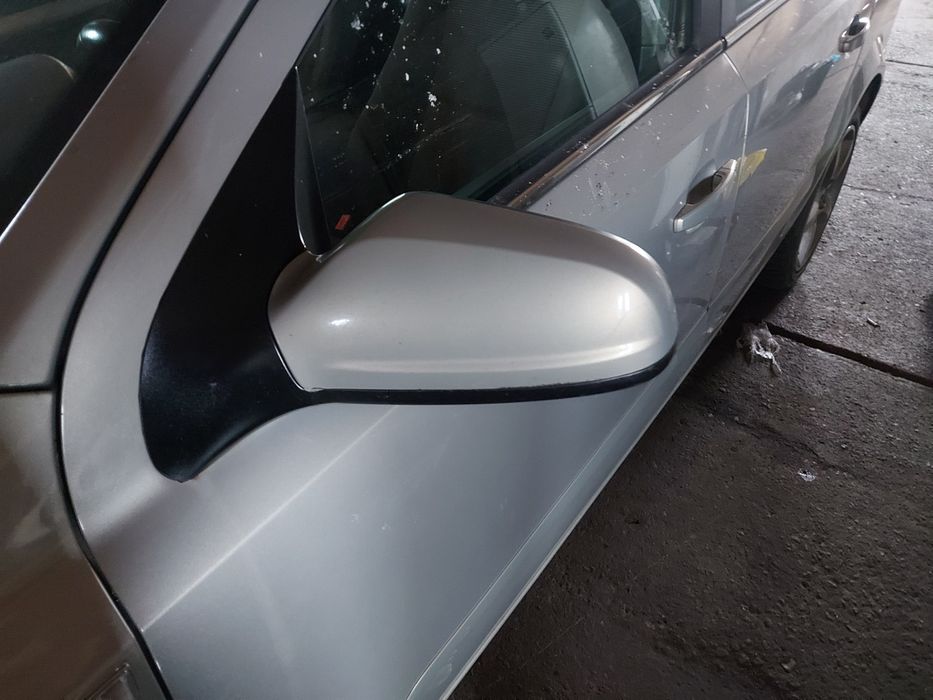 Oglinda oglinzi stanga dreapta opel astra h cod culoare z167