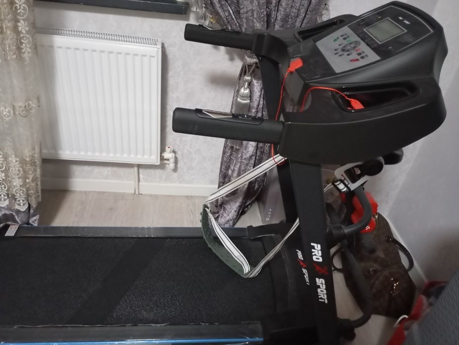 Продам беговую дорожку