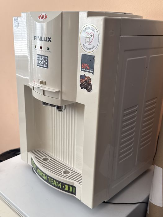 Диспенсър за вода