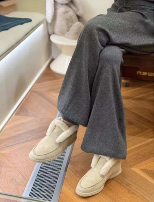 Дамски кремави обувки Loro**piana**