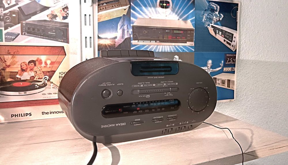 Radio cu ceas si caseta Sony ICF CS650 (Germania)