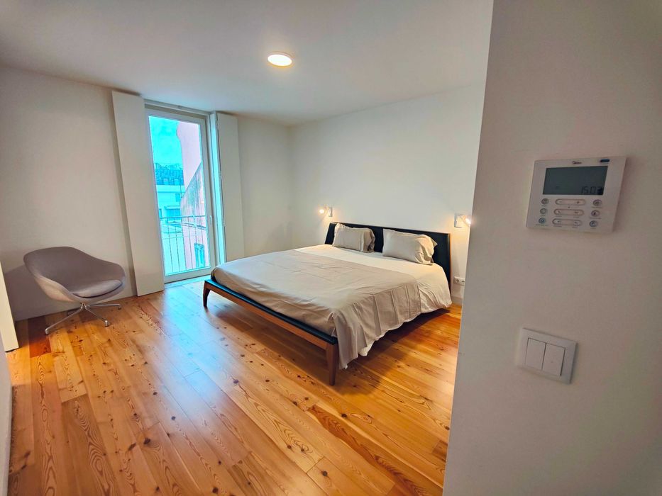 Продава се Двустаен апартамент в София, Център - 70 кв.м за 2786 €/кв.м - Снимка #4