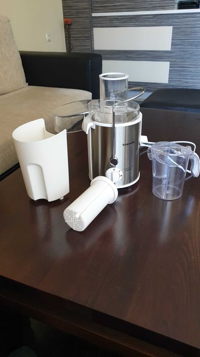 Сокоизстисквачка за плодове и зеленчуци