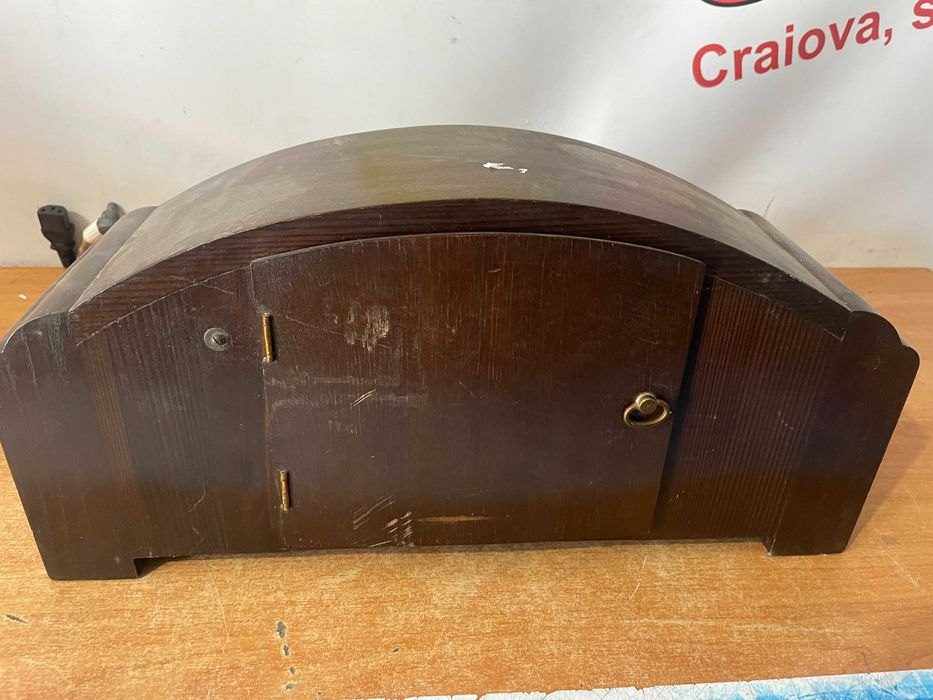 Ceas functional  cu carcasa  Lemn