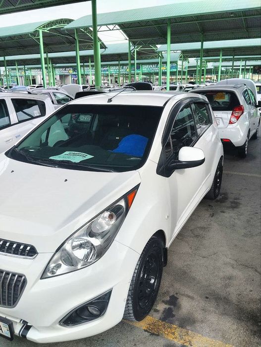 Автомашина chevrolet spark