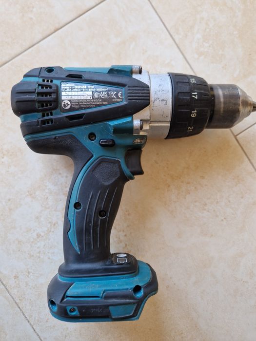 Makita DHP 453 , DHP 458 - masina de gaurit su insurubat