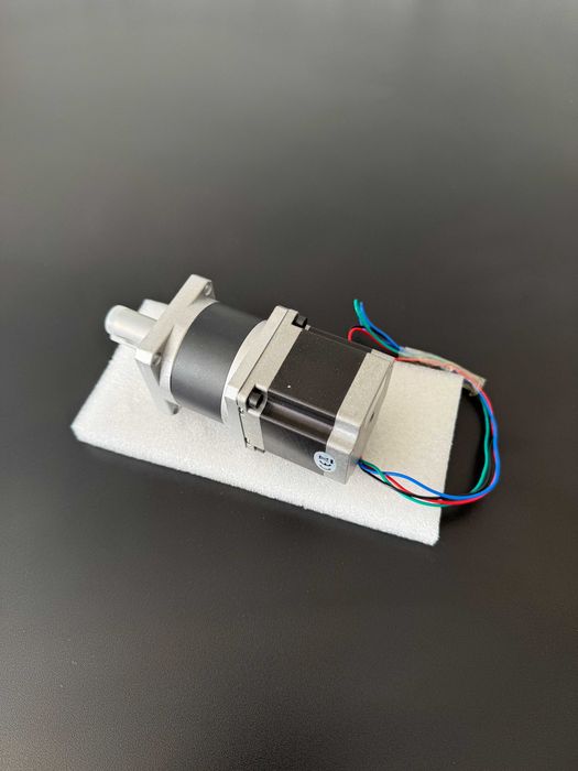 Стъпков мотор NEMA 23 с редуктор 23HS22-2804S-HG10 – Нов