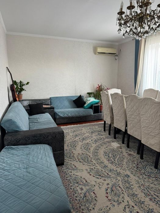 Набор диванов для гостинной и тп