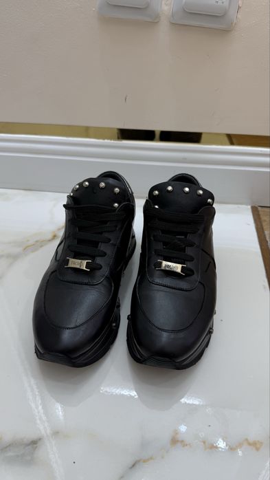 Продам кросовки