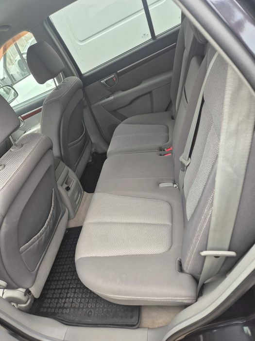 Продавам Hyundai Santa Fe, 4x4 много добро състояние