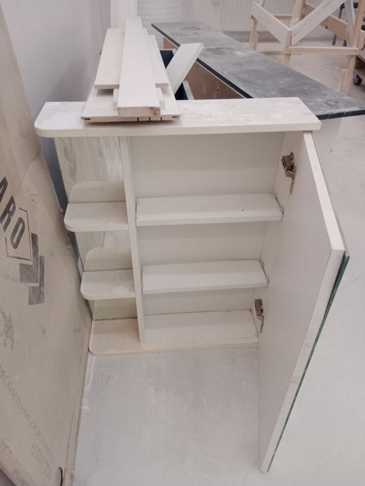 Продам зеркало для ванной