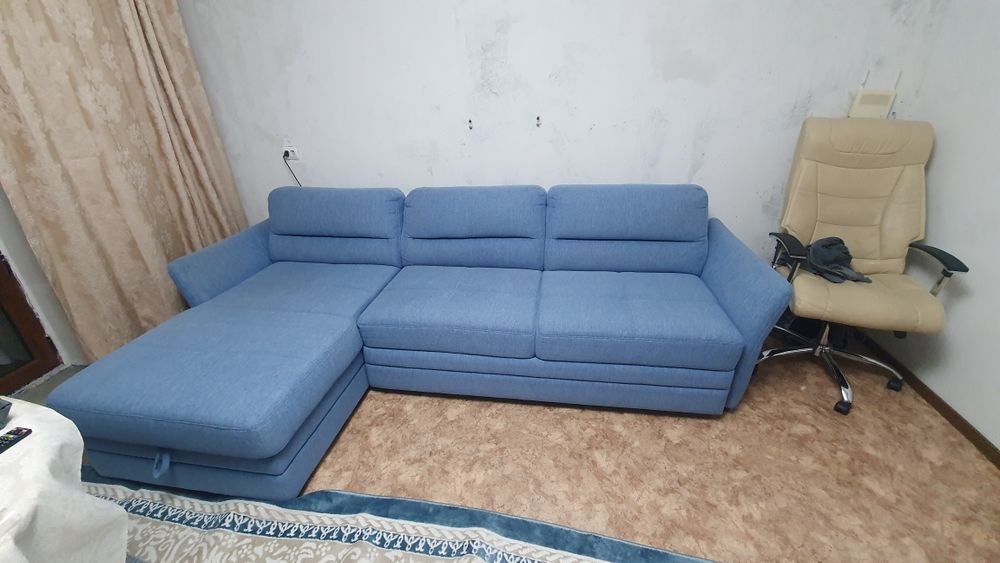 Продам диван ,район Топографический