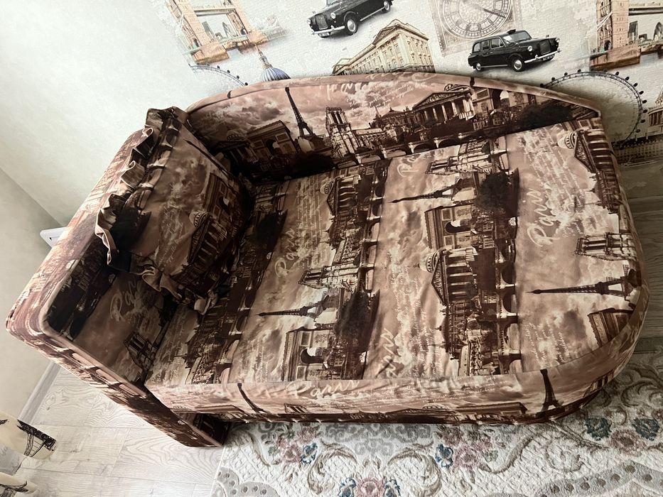 Продам раздвижную кровать-диван