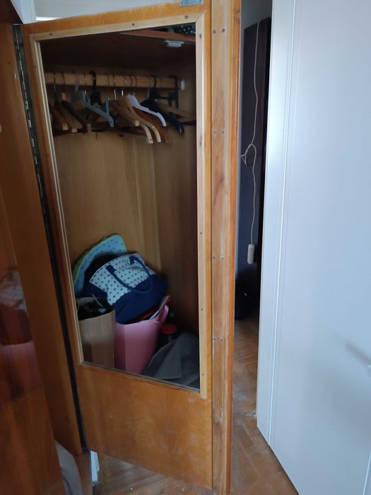 Продам шифоньер б/у