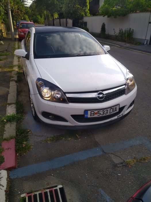 Opel Astra H GTC 1.6 Benzină -masina întreținută  1800e