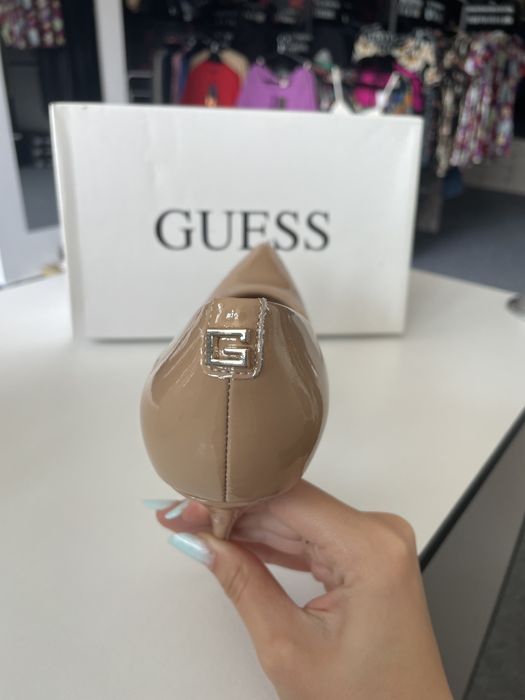 Pantofi Stiletto Guess