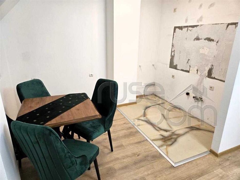 Продава се Тристаен апартамент в Русе, Център - 88 кв.м за 1637 €/кв.м - Снимка #3