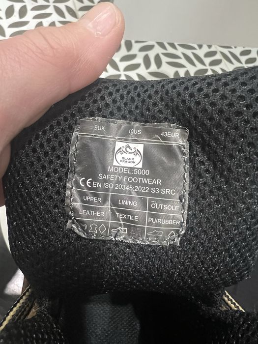 Продается Спецобувь  Black Dragon 43размера