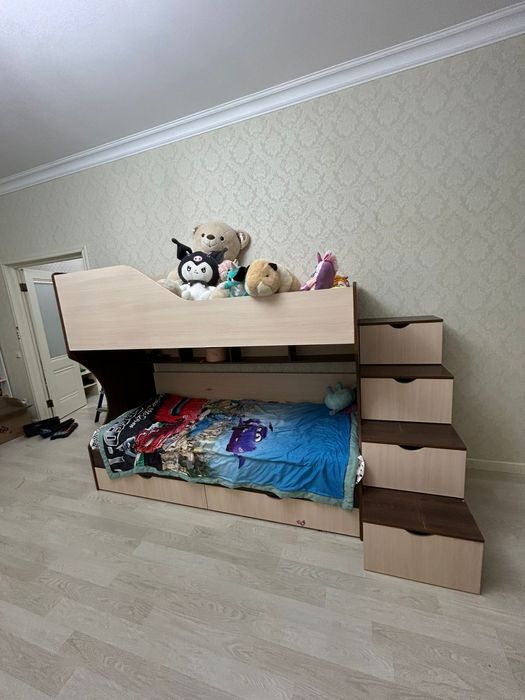 Кровать двухъярусная