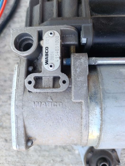 Компресор въздушно окачване за БМВ Х5 / BMW X5  E53 - 44302001__