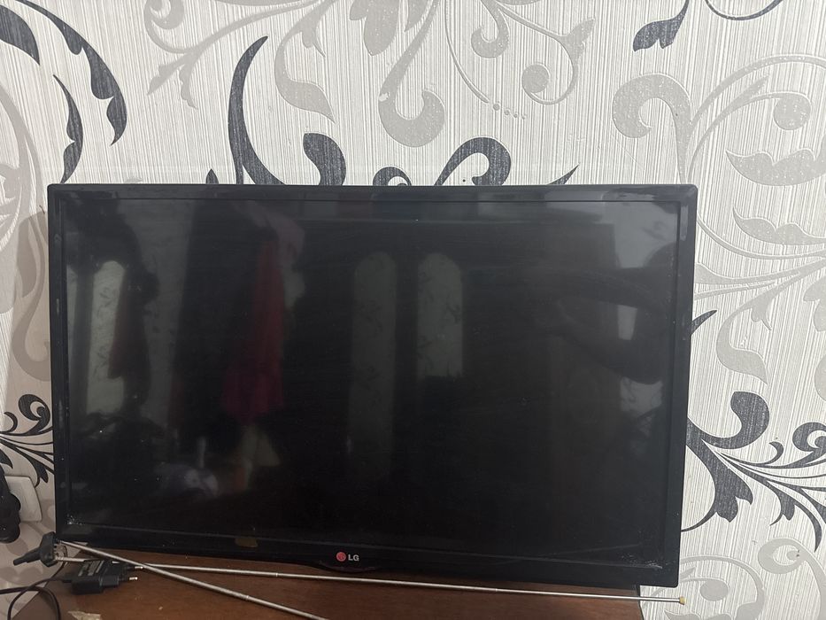 Телевизор lg в хорошем состоянии